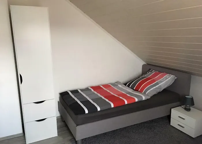 Zur Burgmauer